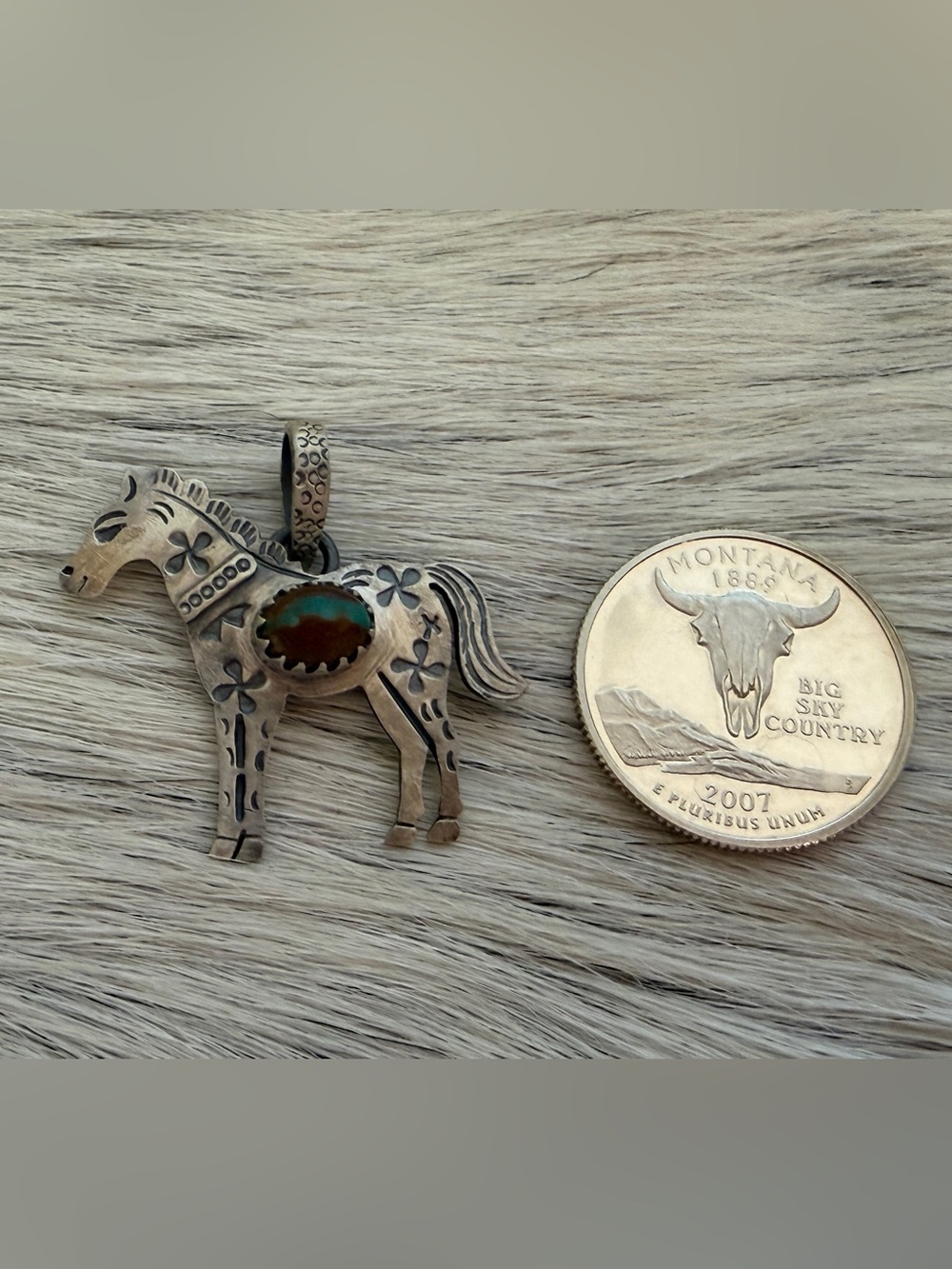 ❤️ Royston Ribbon Turquoise Hand Stamped Sterling 925 Decorative Horse Pendant - Picture 5 of 15